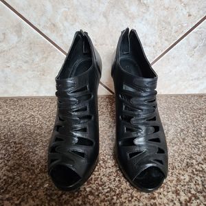 Womens ankle boot open toe